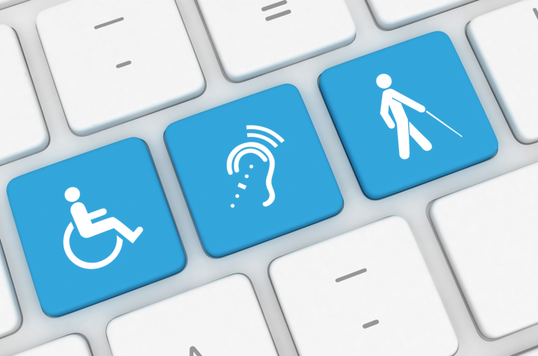 clavier d'ordinateur avec les touche représentant les différents déficits pour l'accessibilité numérique handicap